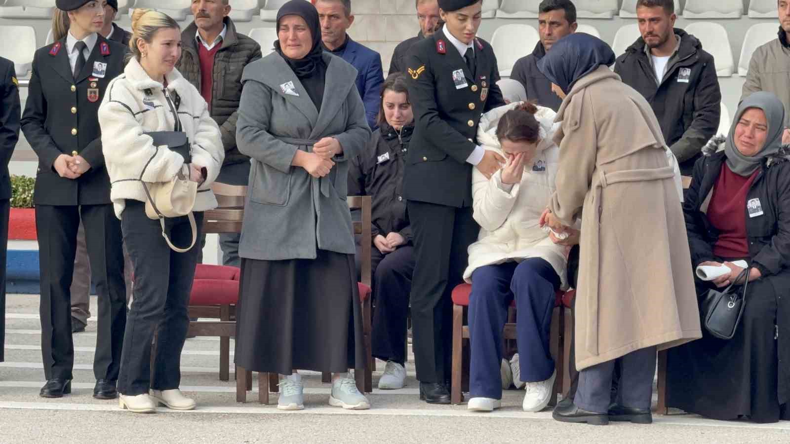 tokatta gorevi basinda rahatsizlanan uzman cavus hayatini kaybetti 2 BqAC5dzU