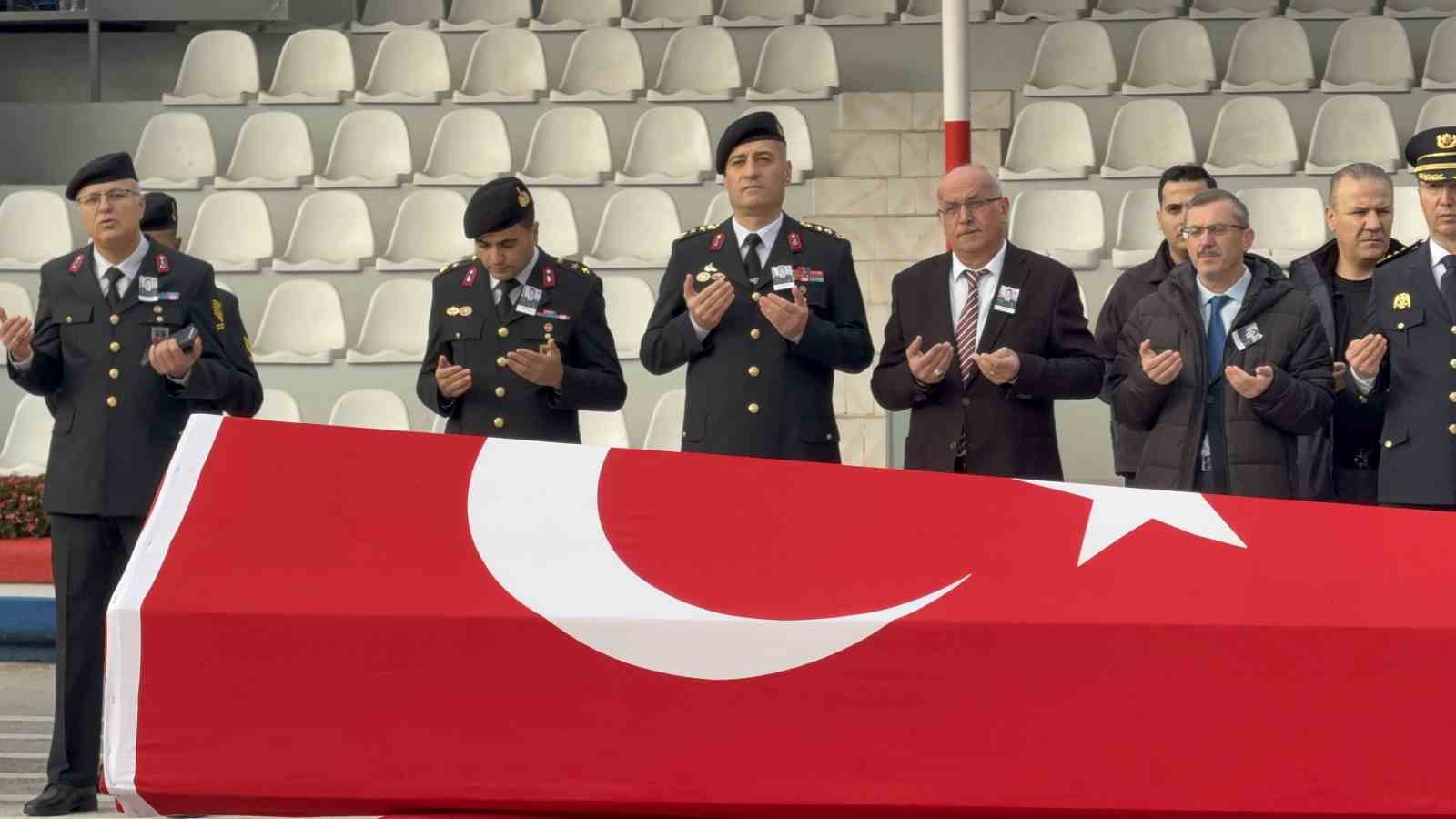 tokatta gorevi basinda rahatsizlanan uzman cavus hayatini kaybetti 3