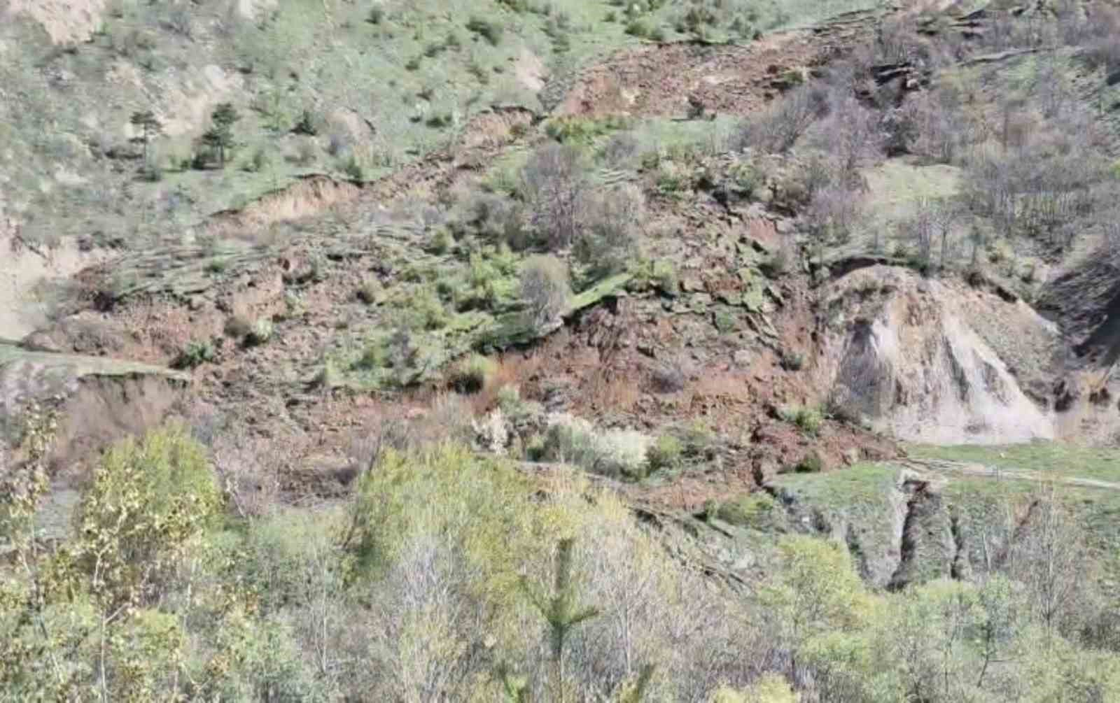 tokatta heyelan guvenlik kamerasina yansidi 1