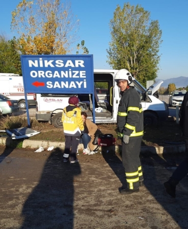 tokatta-iki-isci-servisi-carpisti-10-yarali-6cSaCOzG.jpg