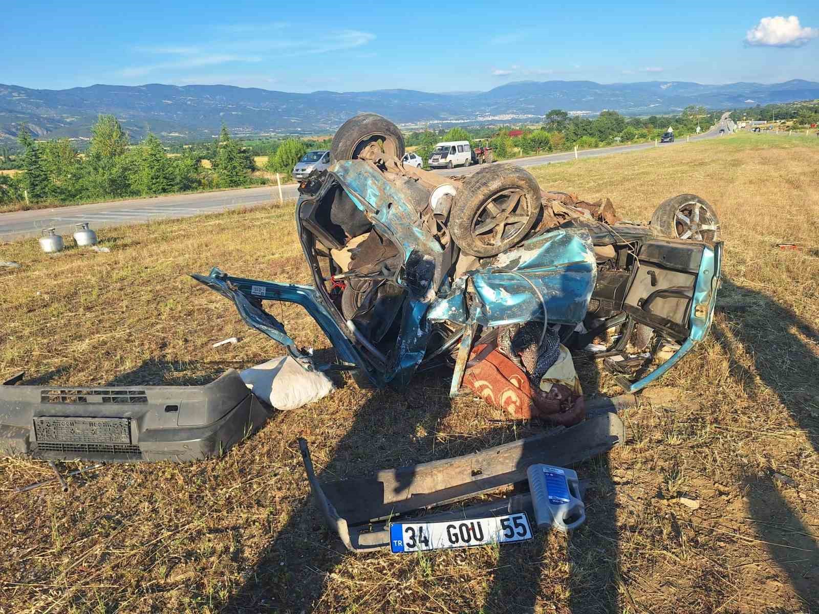 tokatta iki otomobil carpisti 4 yarali 0 eARRz2Mm