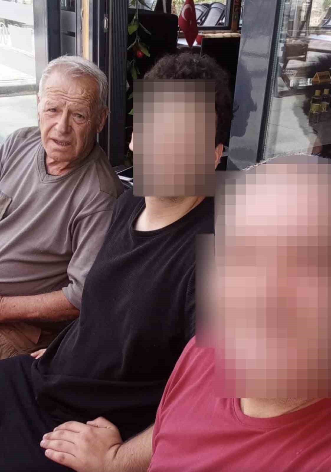 Tokat’ta kan donduran baba cinayetinde cenaze toprağa verildi 10 tokatta kan donduran baba cinayetinde cenaze topraga verildi 6 J1O2HUaH