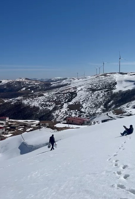 tokatta kar duvarlari yolu tunele cevirdi 3