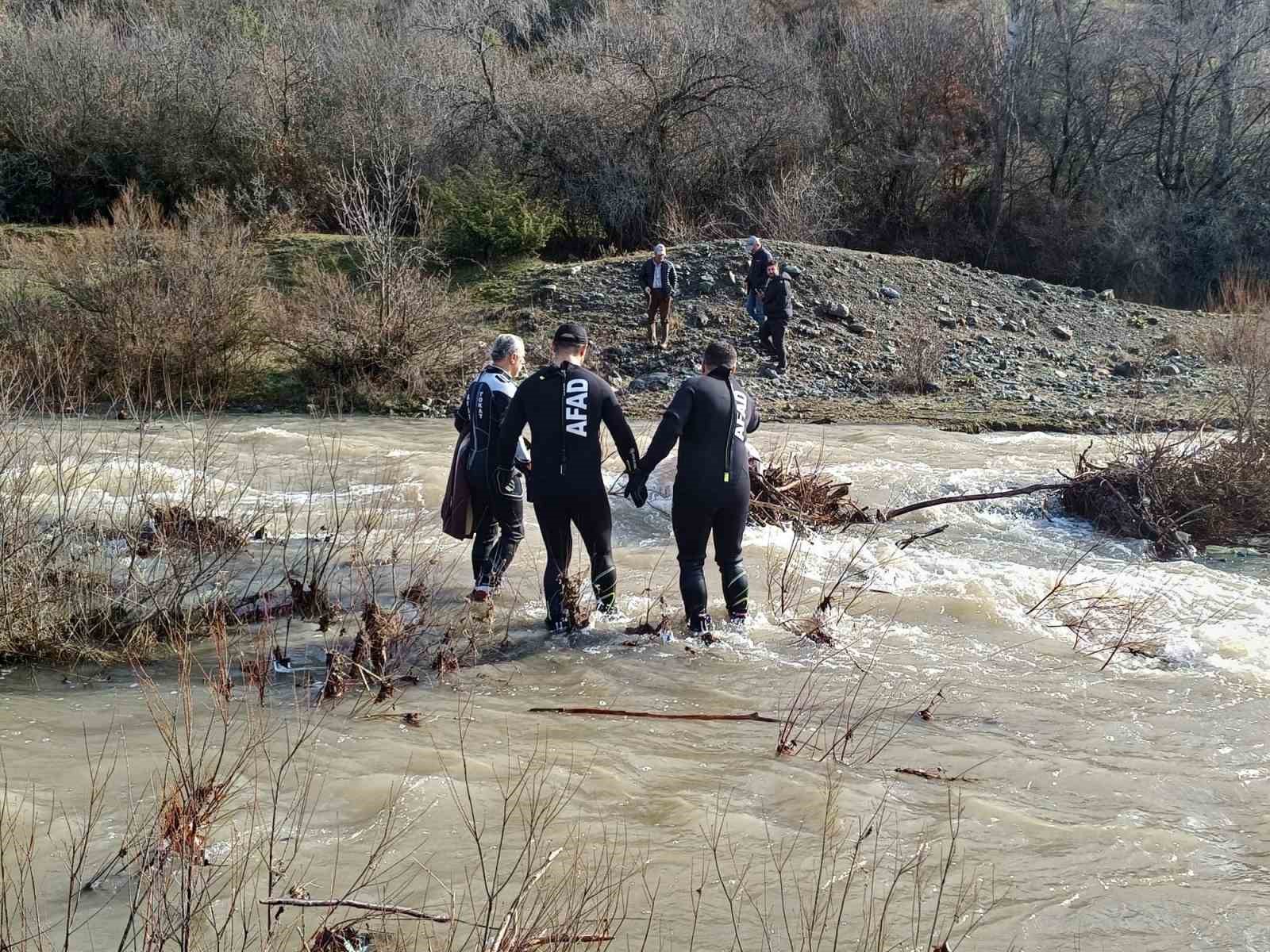 Tokat’ta kaybolan kadın dere yatağında ölü bulundu 7 tokatta kaybolan kadin dere yataginda olu bulundu 3 FRXuflGF