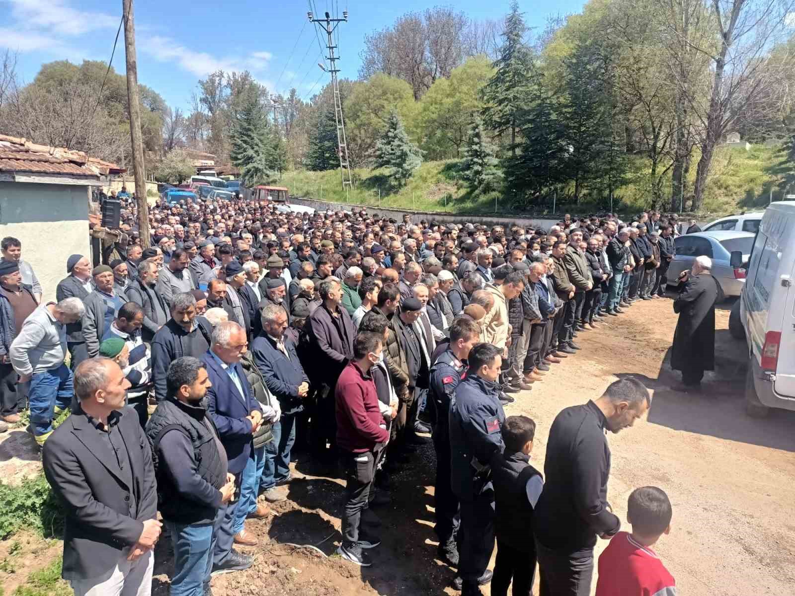 tokatta kkka tedbiri cenaze namazi arac basinda kilindi 0