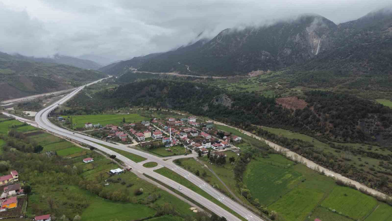 tokatta kuruyan selale eski gunlerine geri dondu 0 J4TUvrDe