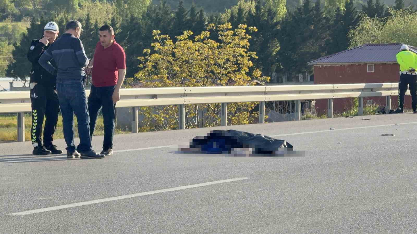tokatta motosiklet kazasi 1 olu 4 QbzsbbEb