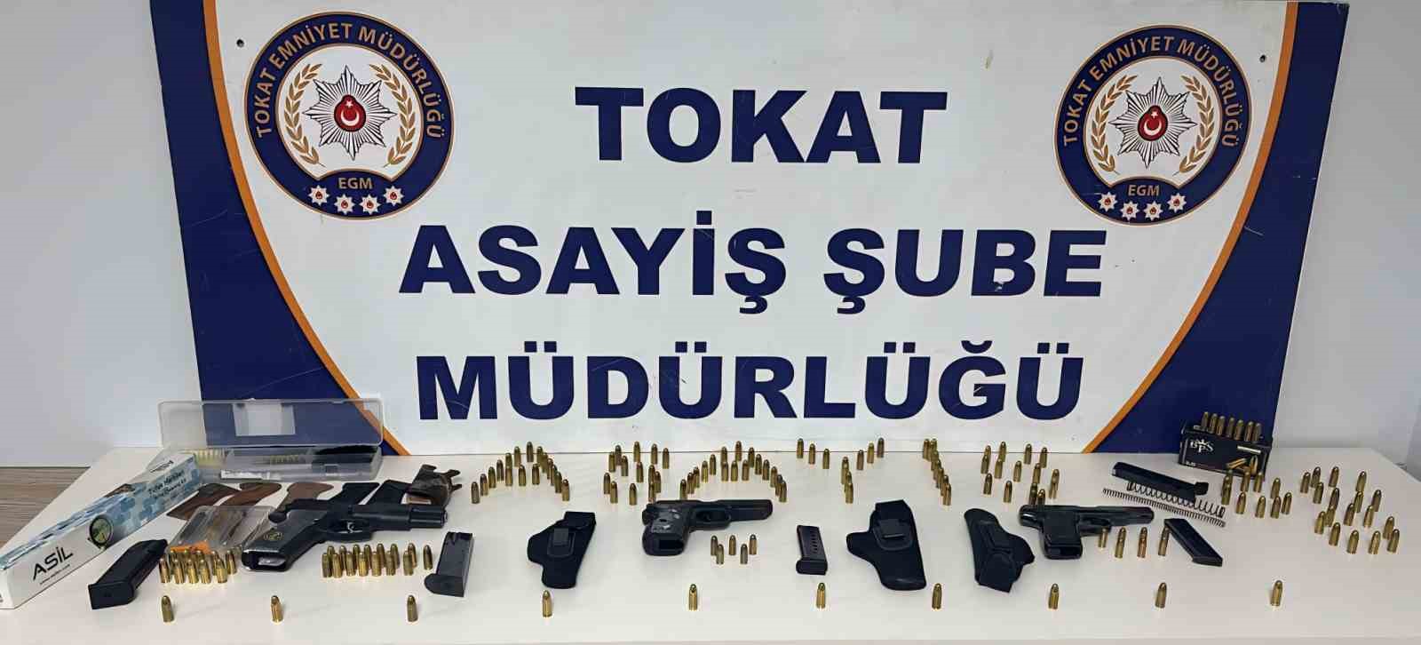tokatta polis delil aradi cephanelik buldu 0 YdvYcnlO