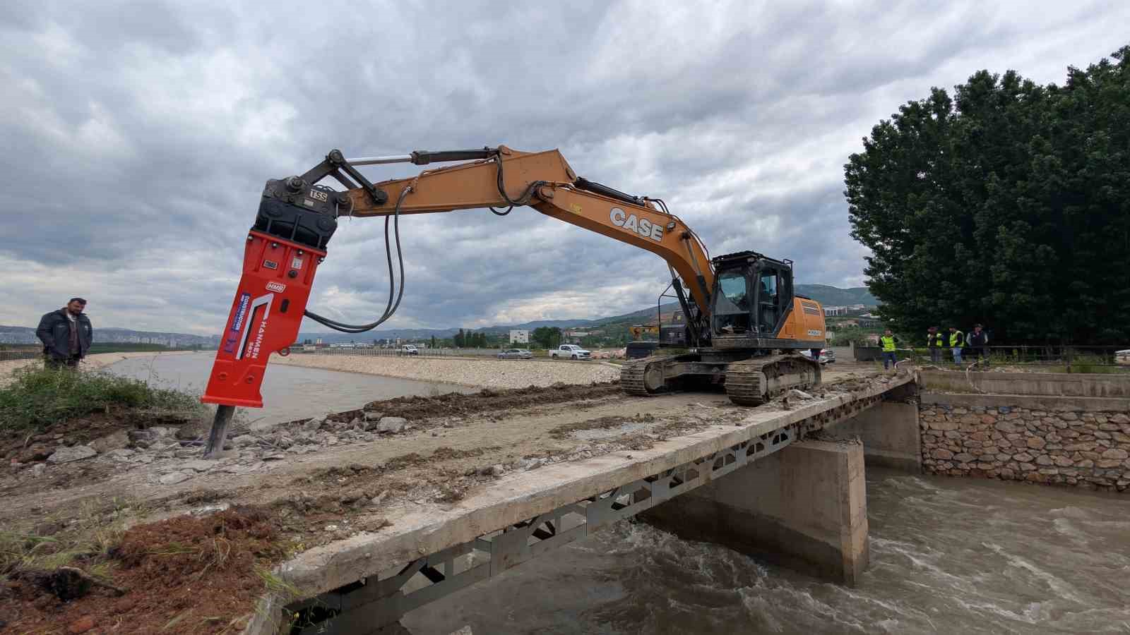 tokatta taskin riskine karsi bir kopru daha yikiliyor 3 RyP1UeXI