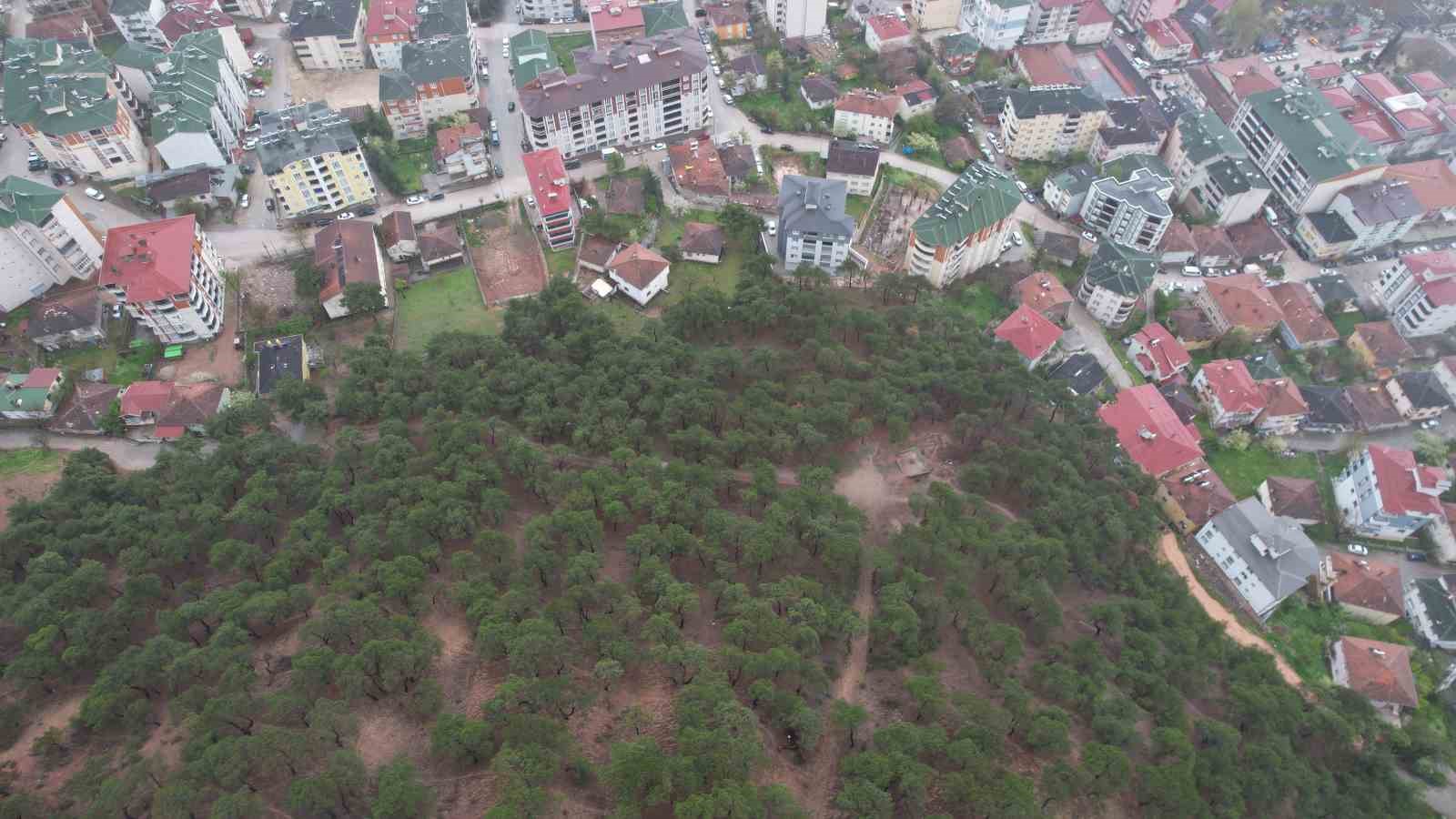 tokatta toprak kaymasi nedeniyle 13 dairenin tahliye edildigi bolge dron ile goruntulendi 4 nYqhnnTi