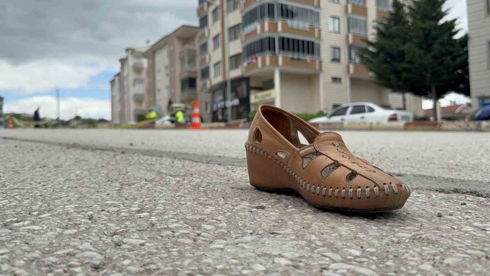 tokatta yolun karsisina gecmek isteyen kadina alkollu surucu carpti 2 dSIbXNar
