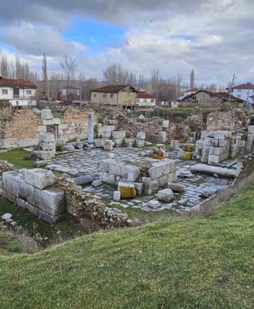 tokattaki-termal-suyun-izleri-2-bin-yillik-roma-hamamini-isaret-ediyor-Yq8hKgig.jpg