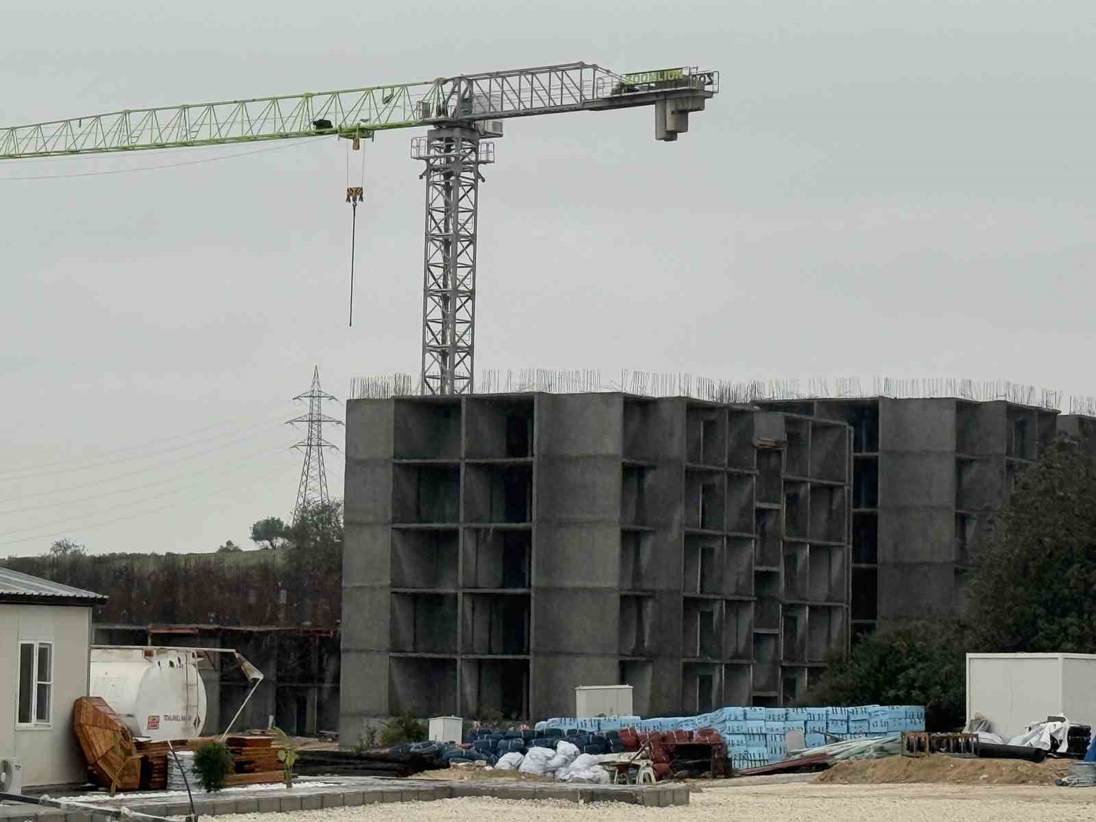 toki konutlari tarsusta yukselmeye basladi 0 N2jiZnpA