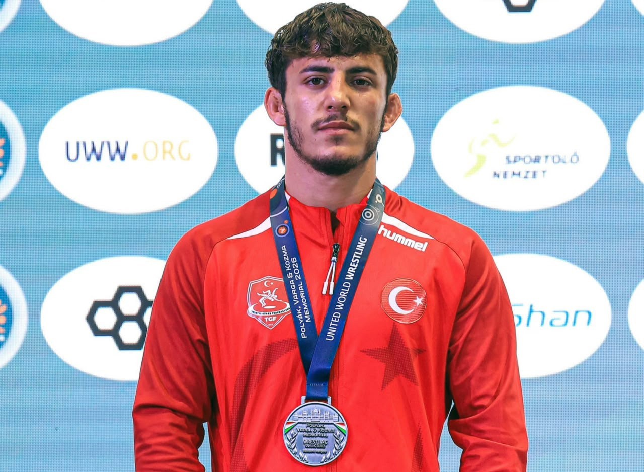 tolga ozbekten gumus alperen atardan bronz madalya 2 qTaIpbH6