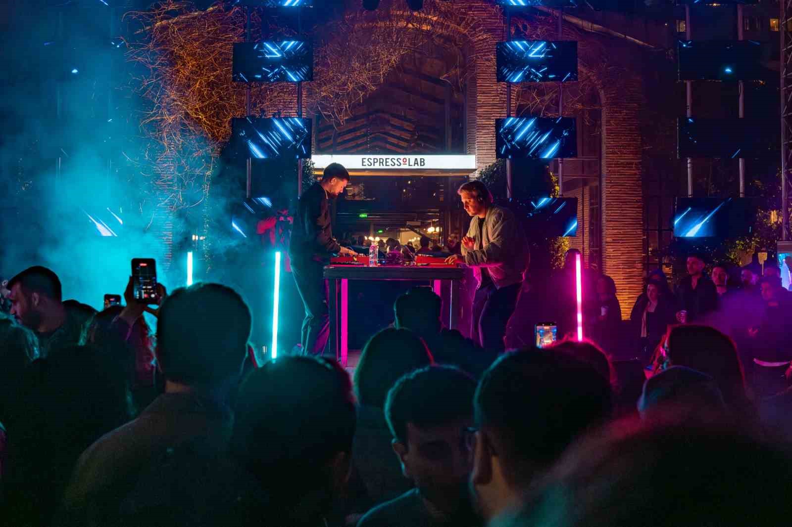 tonic walter espressolab roasteryde sahne aldi 0 2G52Aiaz