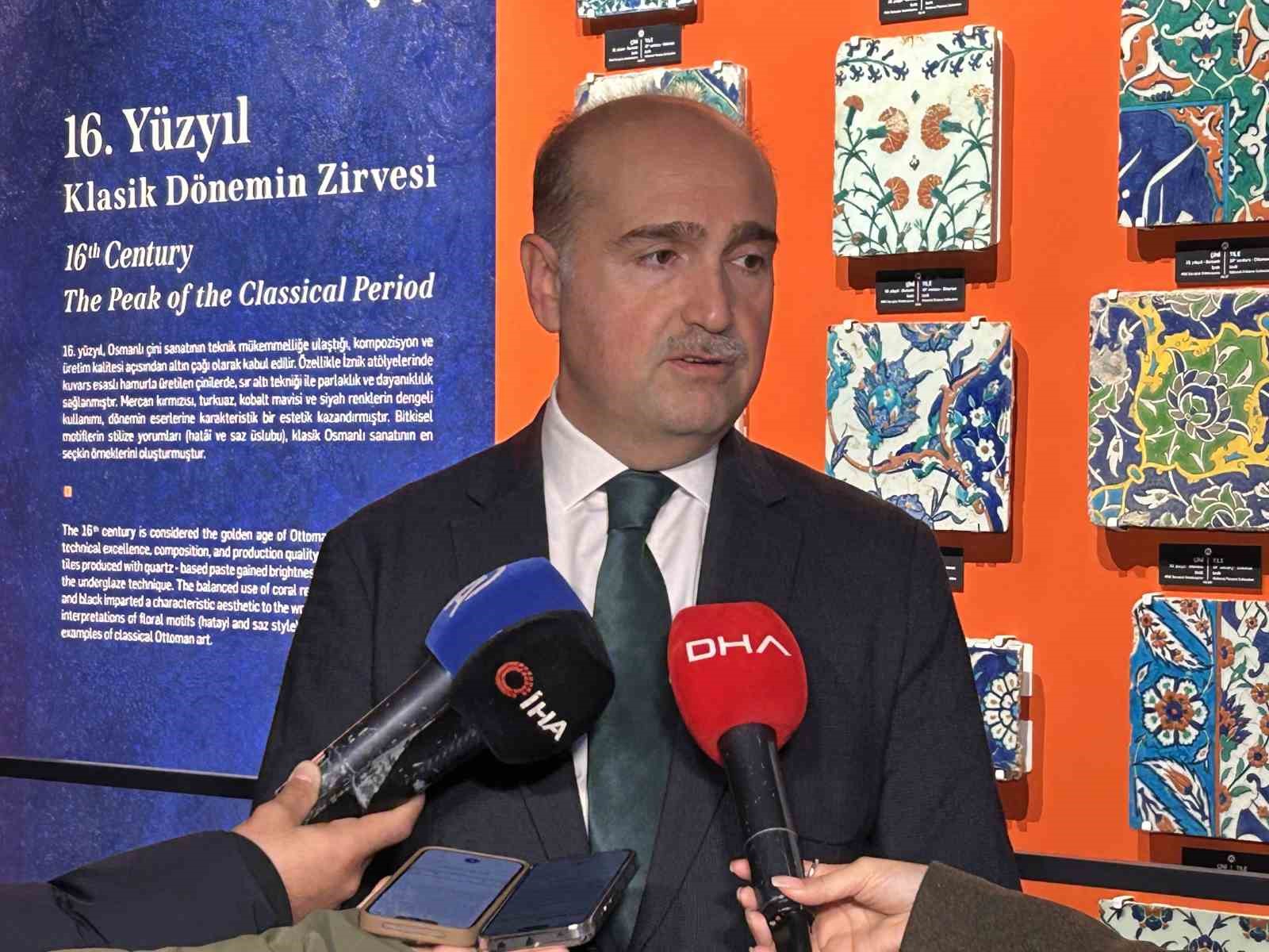 topkapi sarayinda bir ilk mabeyn yolu cini sanat galerisi ziyarete acildi 3 ah2CiVsV