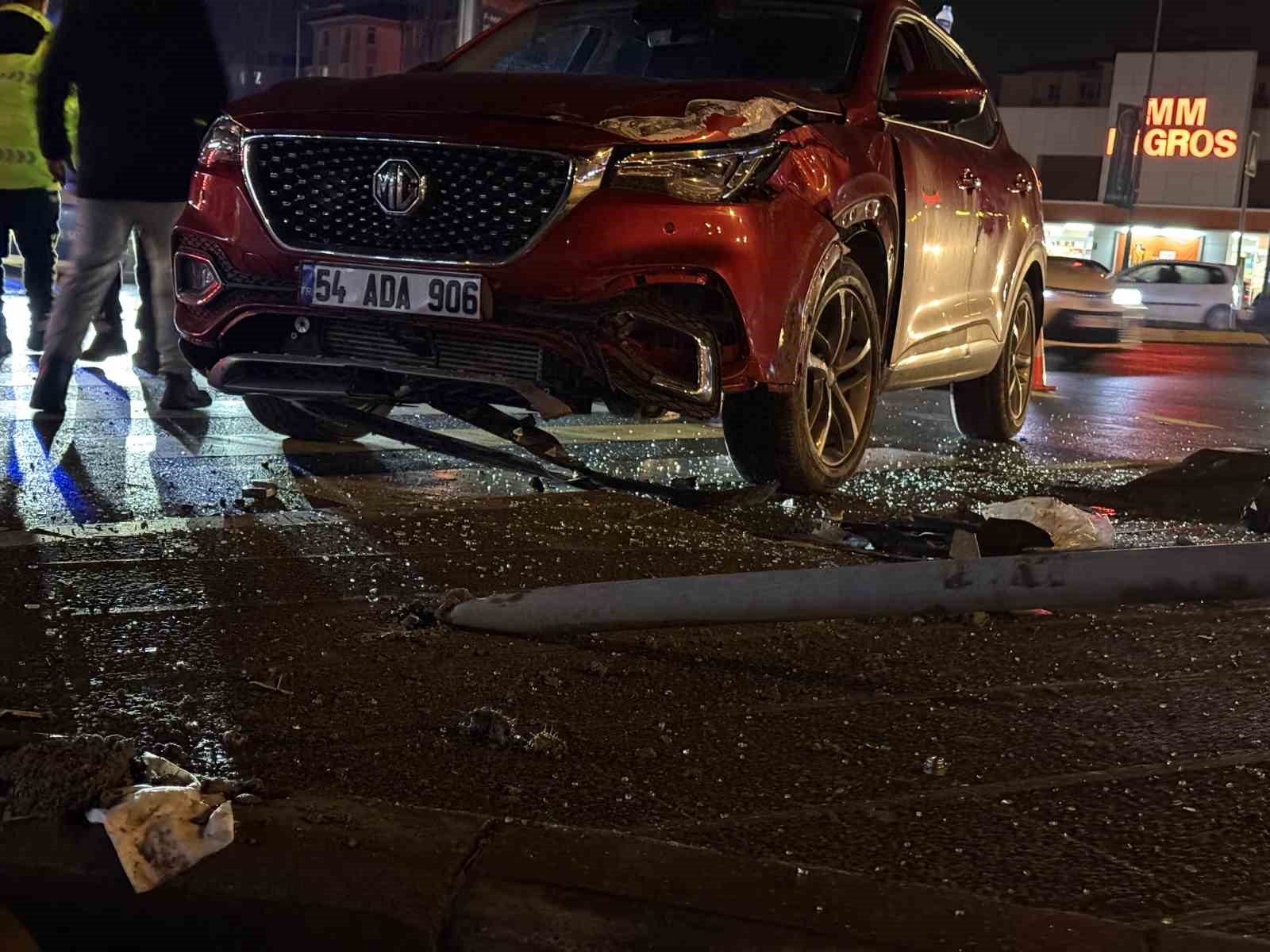 toplu tasima araci ile suv tarzi arac carpisti 5 yarali 2 U4PWyupP