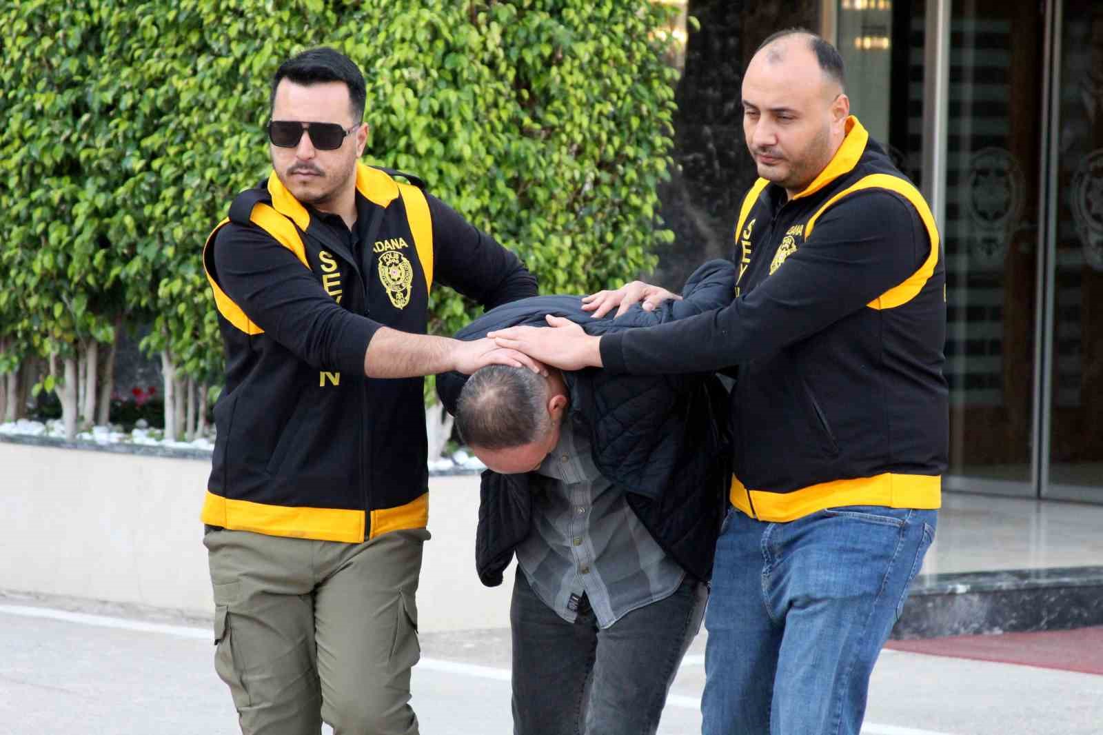 topraga gomulu kavanozlardan patlayicilar cikti supheli tutuklandi 1 YzXqGq26