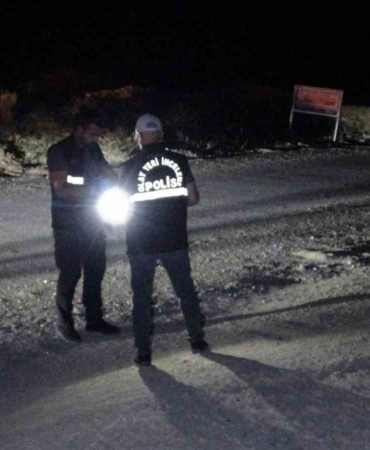 topugundan-tufekle-vurulan-sahis-hastaneye-kendi-imkanlariyla-gitti-2-gozalti-SihKpjMl.jpg