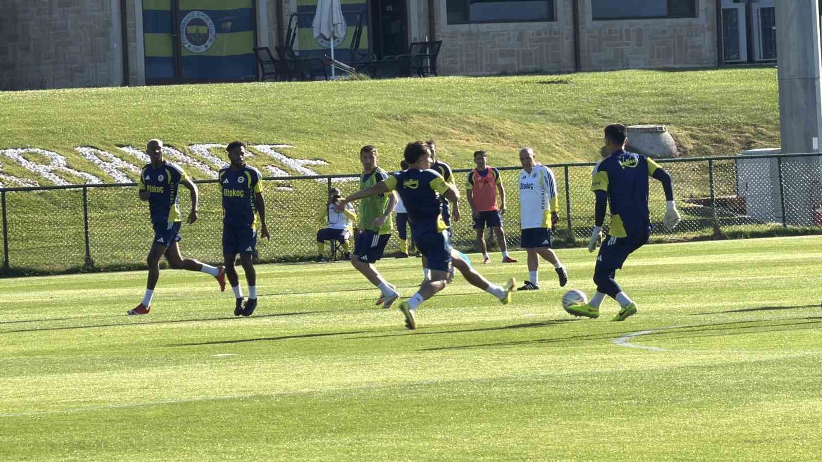 topuk yaylasinda sari lacivert cosku fenerbahceyi 20 bin taraftar yalniz birakmadi 14 mdybOKTh