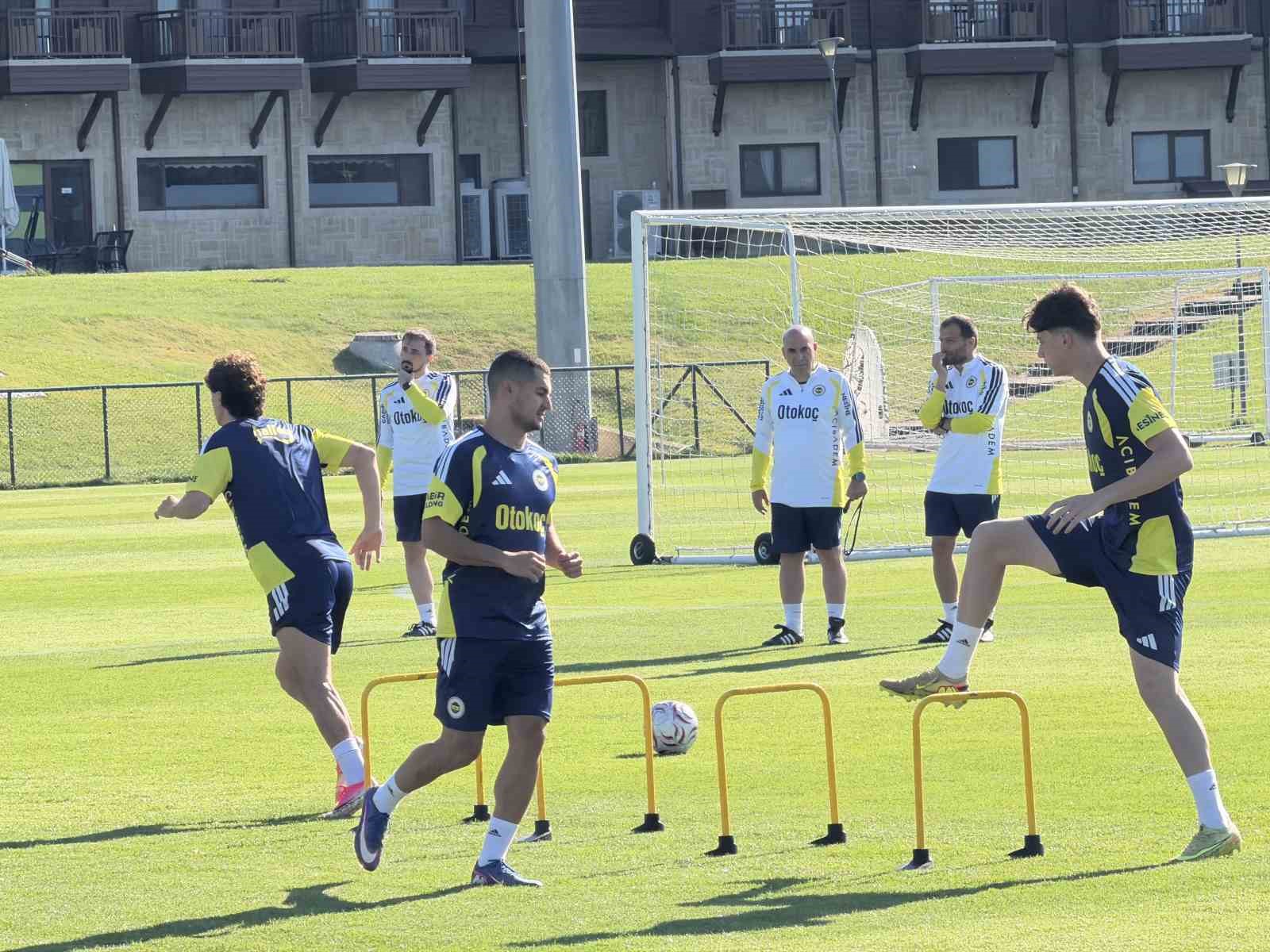 topuk yaylasinda sari lacivert cosku fenerbahceyi 20 bin taraftar yalniz birakmadi 7 nLid14SQ