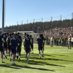 topuk-yaylasinda-sari-lacivert-cosku-fenerbahceyi-20-bin-taraftar-yalniz-birakmadi-pvTcCye7.jpg