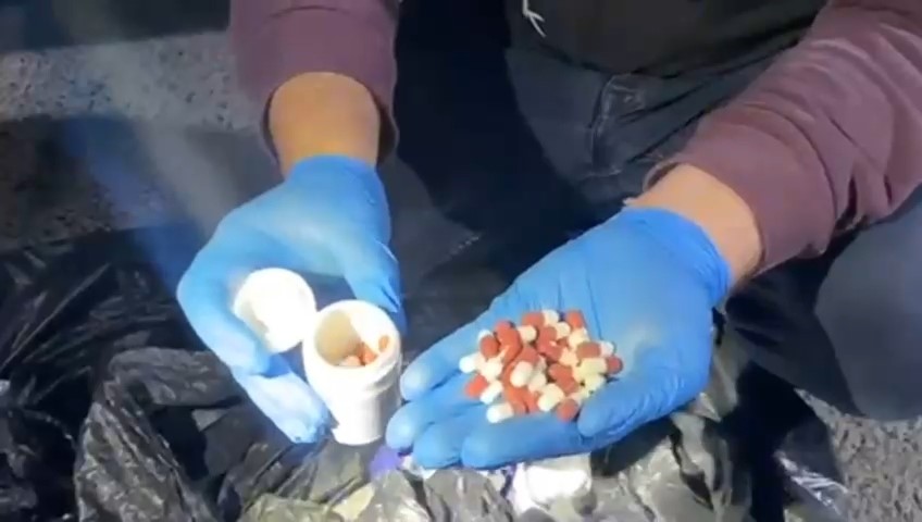 Torba torba uyuşturucu böyle bulundu 6 torba torba uyusturucu boyle bulundu 2