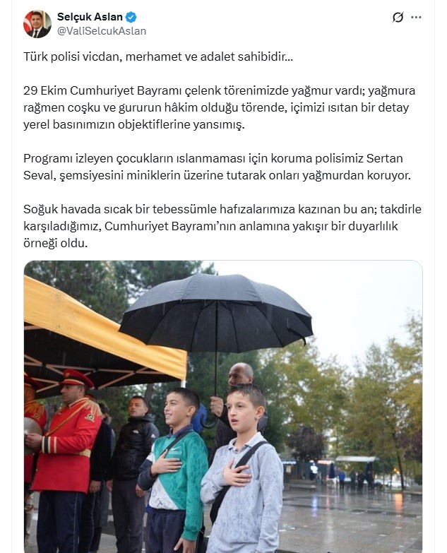 torende semsiye cocuklari yagmurdan korudu 1 fqG8G5YP