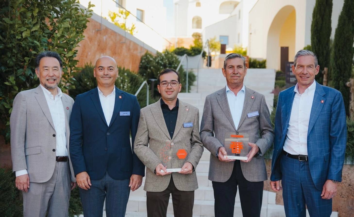 toyota plaza timuragaoglu basarisini avrupada iki onemli odulle taclandirdi 2