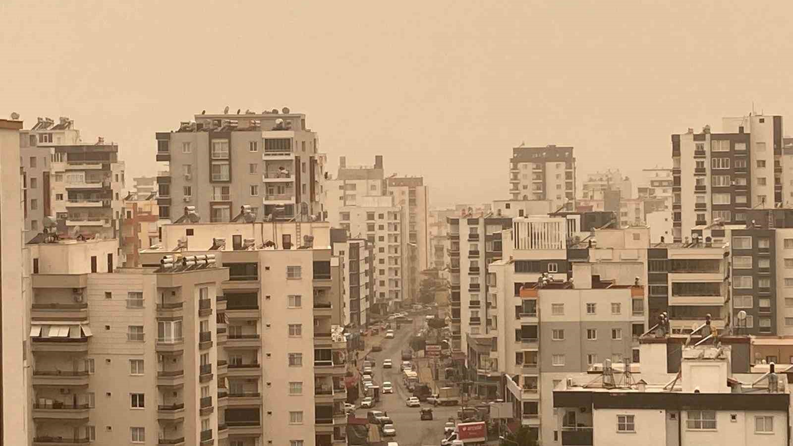 toz cevreyi kapladi gorus mesafesi dustu hava kizila dondu 6