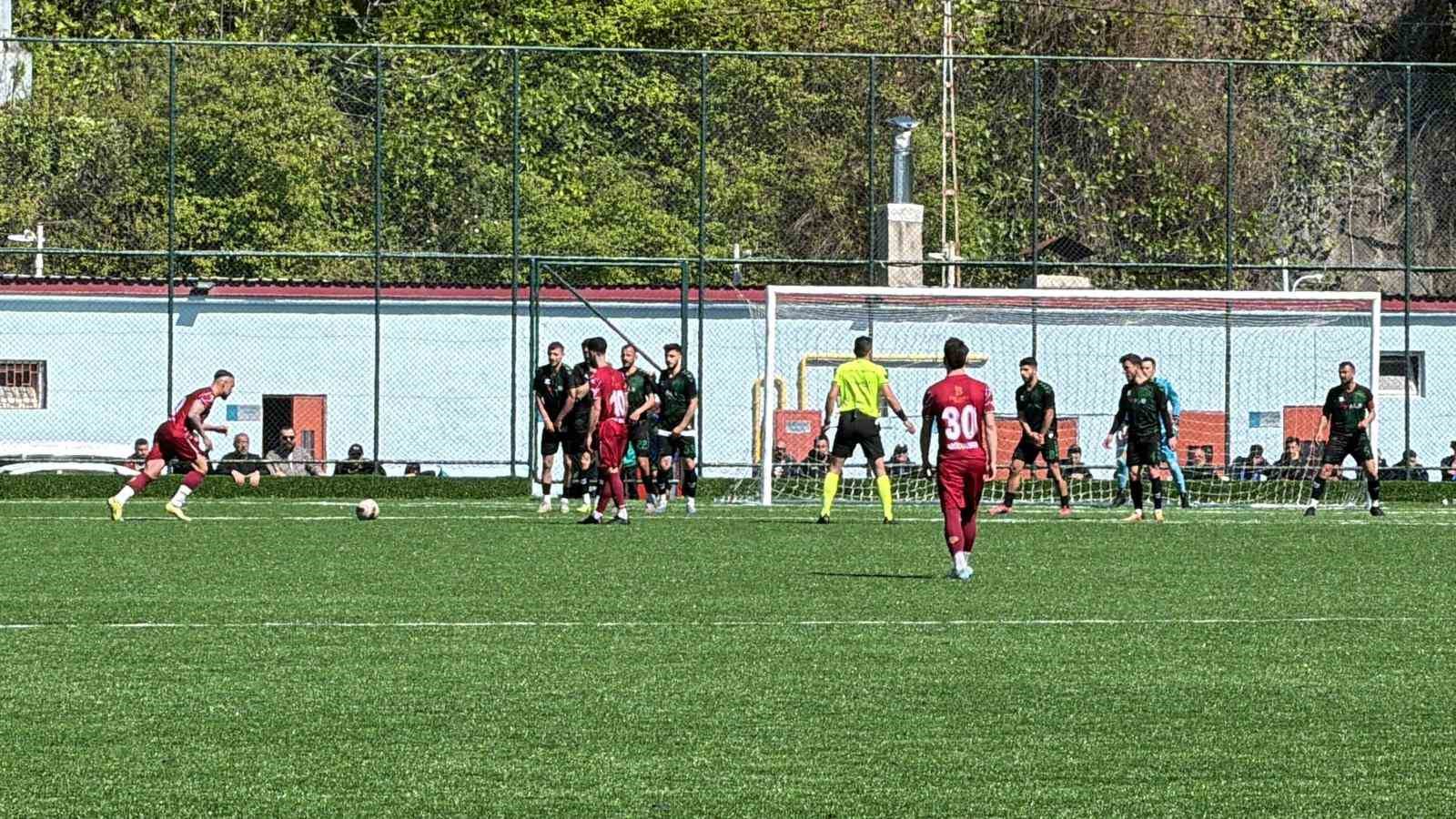 Trabzon 1. Amatör Küme Play-Off maçı sonrası tribünde kavga 7 trabzon 1 amator kume play off maci sonrasi tribunde kavga 3 2JeDTkPA