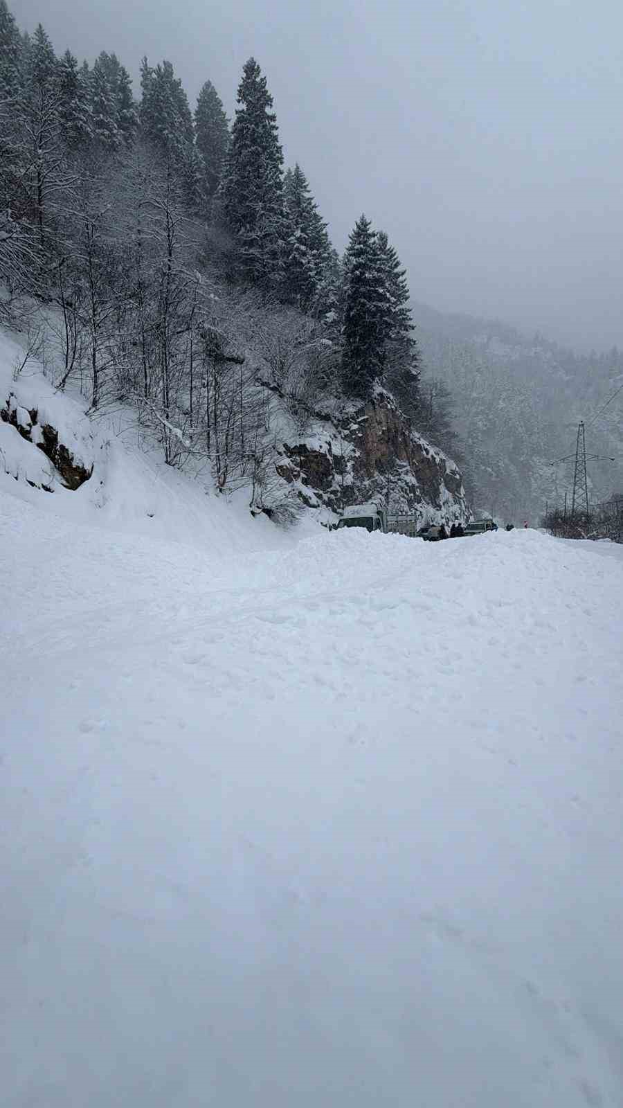 trabzon bayburt karayolu tilkibeli mevkiinde cig 2 BscRvUdg
