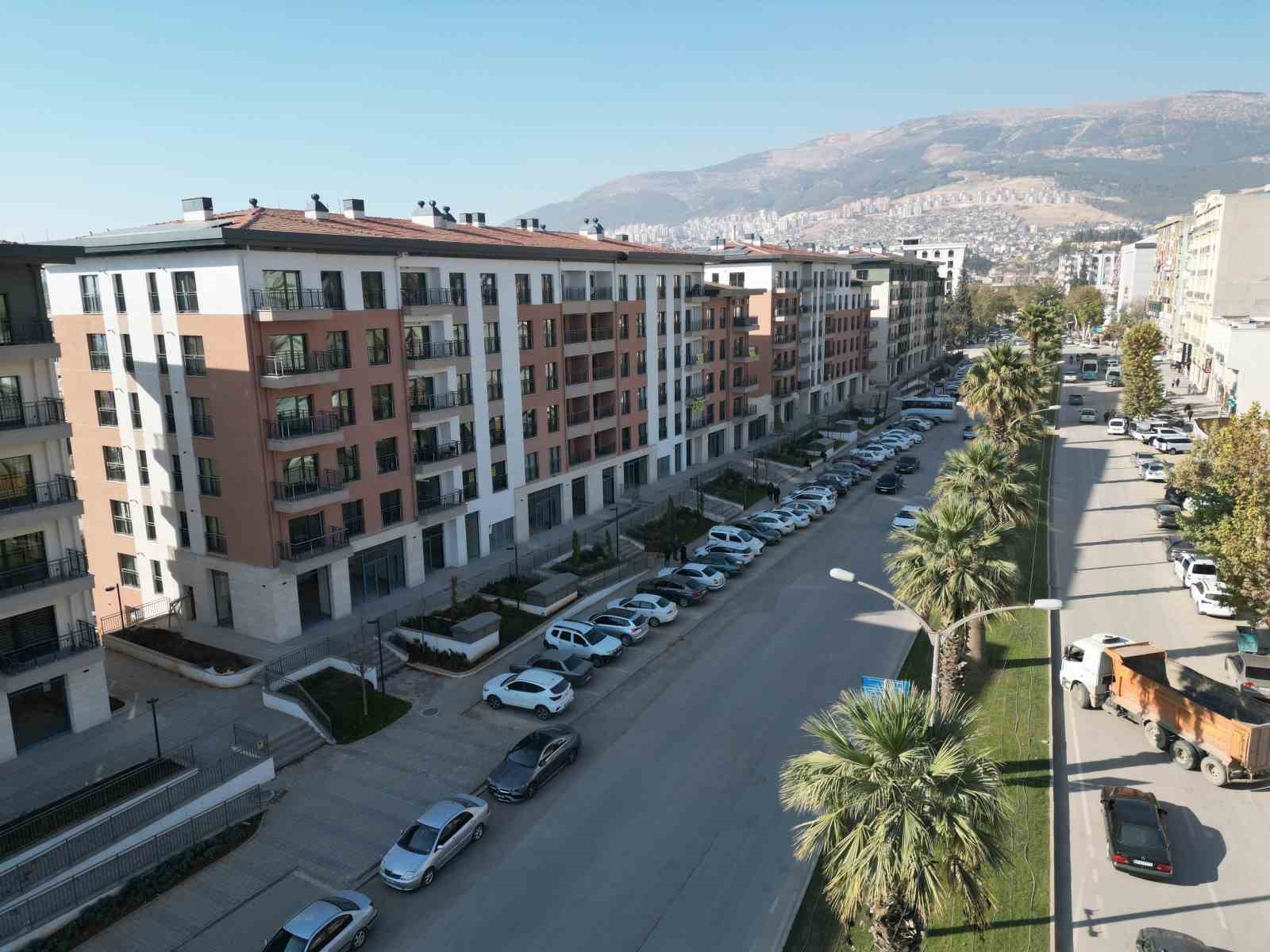 trabzon caddesinde hayat yeniden canlaniyor 0 bwcuQzLe