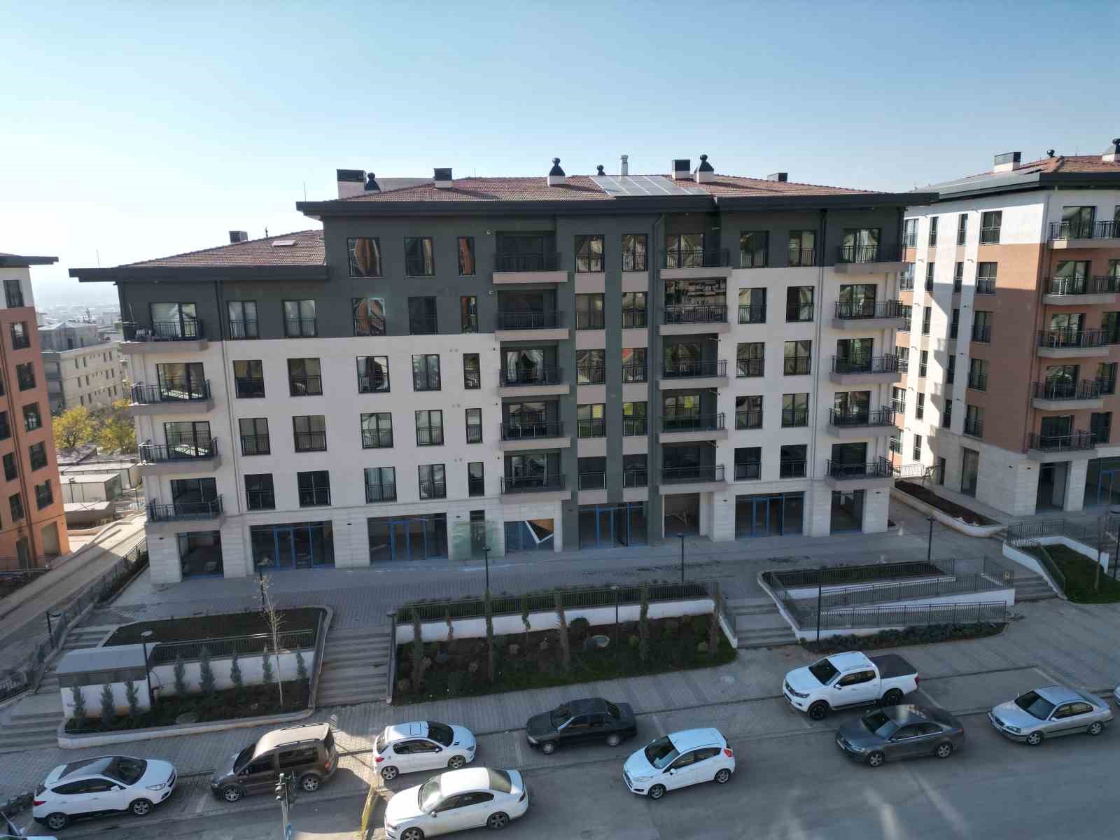 trabzon caddesinde hayat yeniden canlaniyor 3