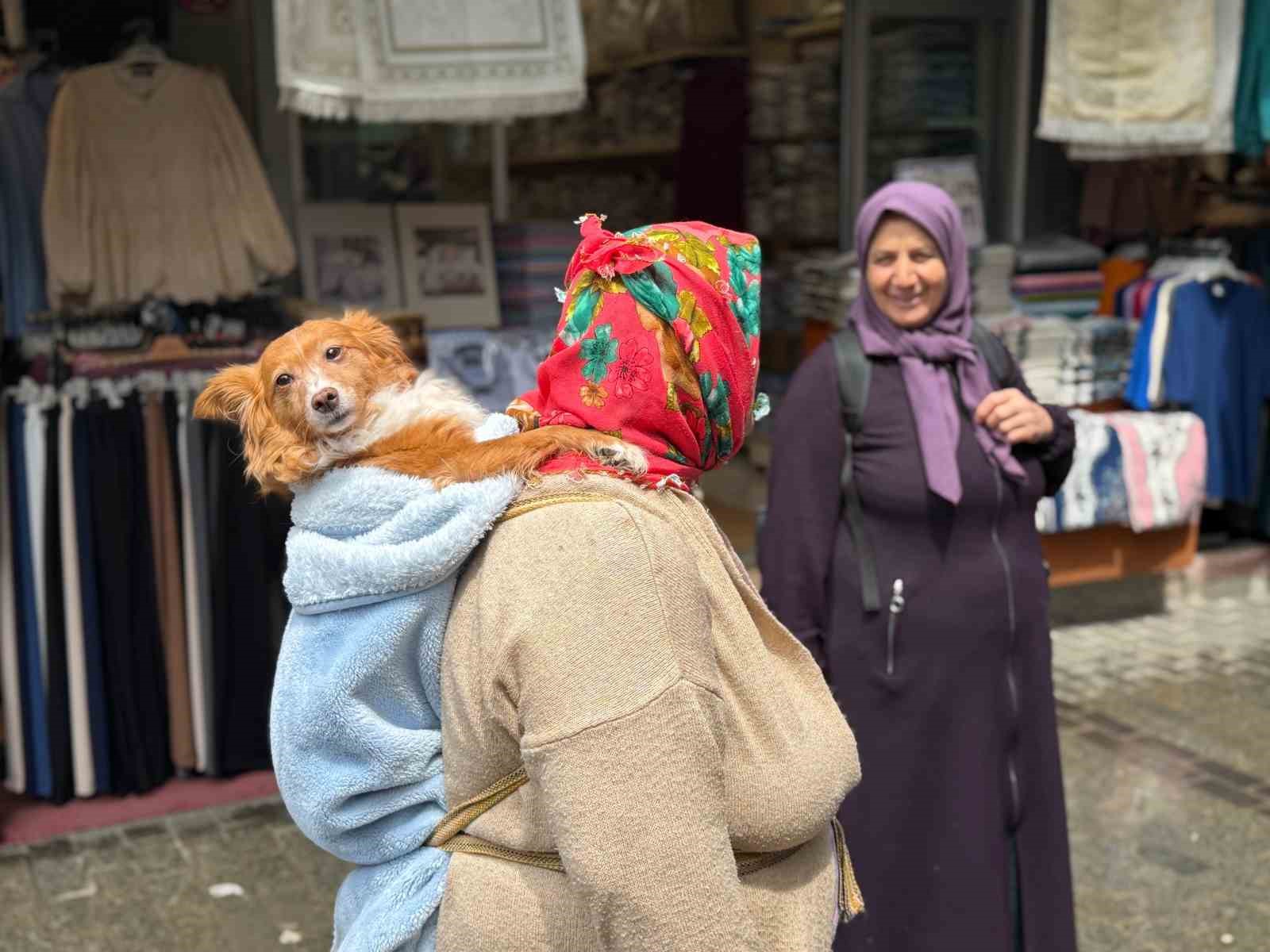 trabzon sokaklarinin en sira disi gezintisi 5 eViF975q