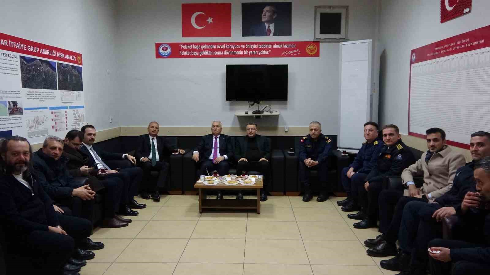 trabzon valisi yildirim 2026 yilinin 2025 yilindan daha iyi gecmesini temenni ediyorum 4 u34BRpJn