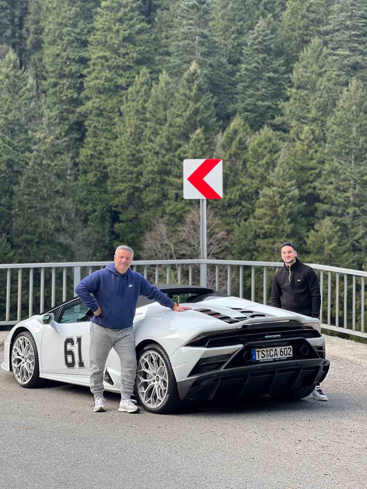 trabzona lamborghini ile geldi koy yollarinda ilgi odagi oldu 8 D1yilZSJ