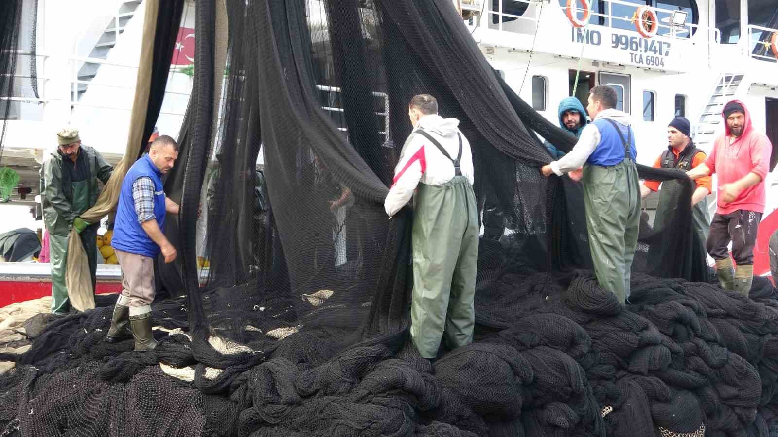 trabzonda balikcilar paydos dedi 10 G4QRLtlY