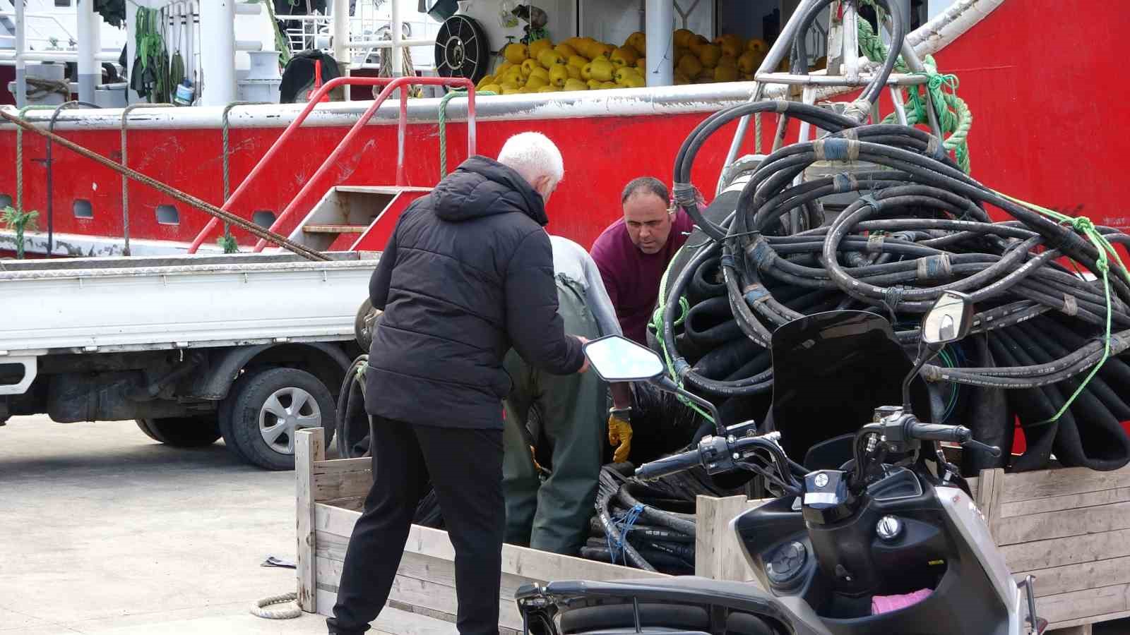 trabzonda balikcilar paydos dedi 14 fBccJ9i6