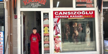 trabzonda-junior-kasap-ilgi-odagi-oldu-vE8kRMuA.jpg