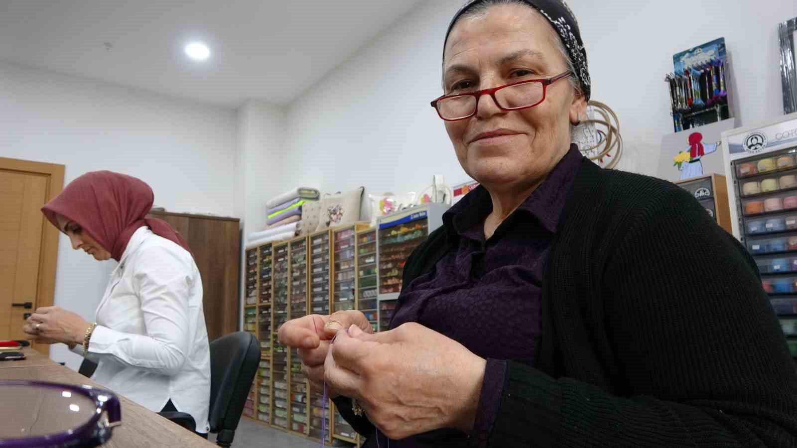 Trabzon’da kadın emeği üretime dönüşüyor: Yerel sanatlar dünyaya açılıyor 6 trabzonda kadin emegi uretime donusuyor yerel sanatlar dunyaya aciliyor 2 uWeLtDM6