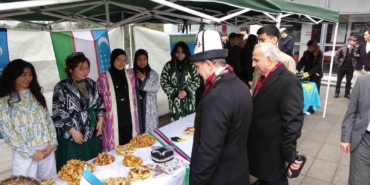 trabzonda-kardeslik-atesi-nevruz-coskusuyla-yandi-rQJrtyMZ.jpg
