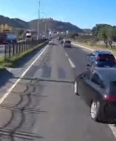 trabzonda-kazaya-davetiye-cikartan-yollar-ve-suruculer-arac-kameralarina-yansidi-23IzXtUv.jpg