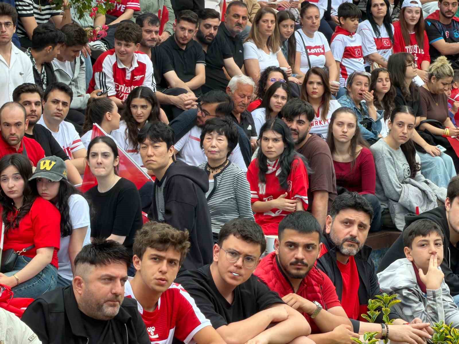 Trabzon’da milli maç heyecanı yerine hüzne bıraktı 7 trabzonda milli mac heyecani yerine huzne birakti 3 iNvzZS25