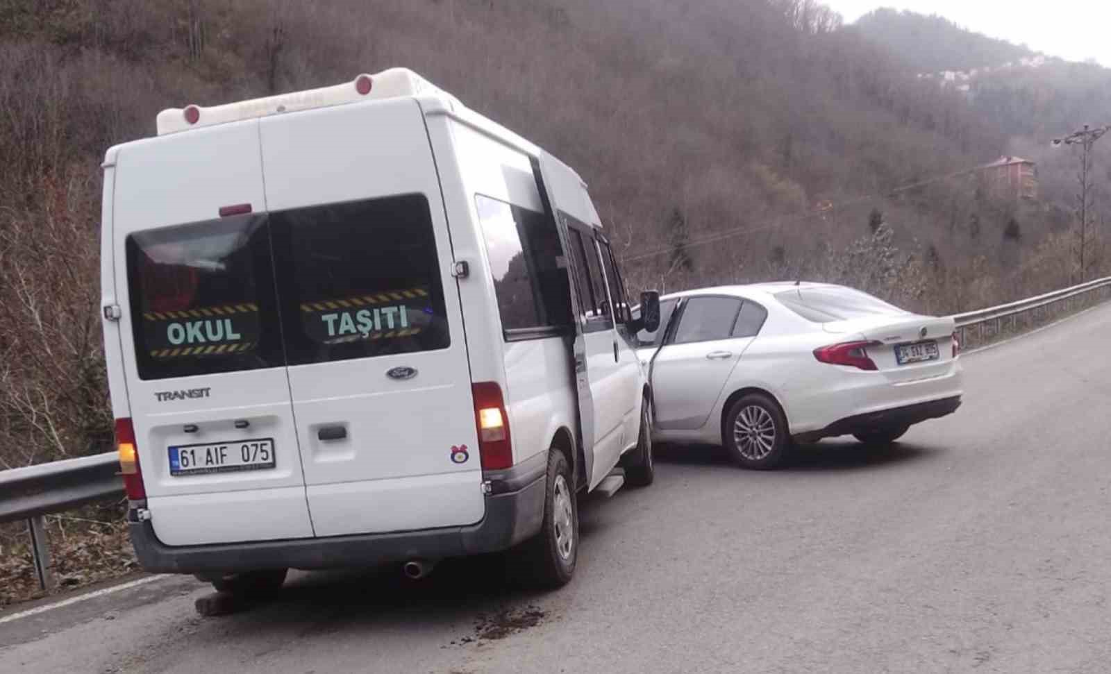 trabzonda ogrenci servisi kazasi kamerada 3 QCeEkLK4