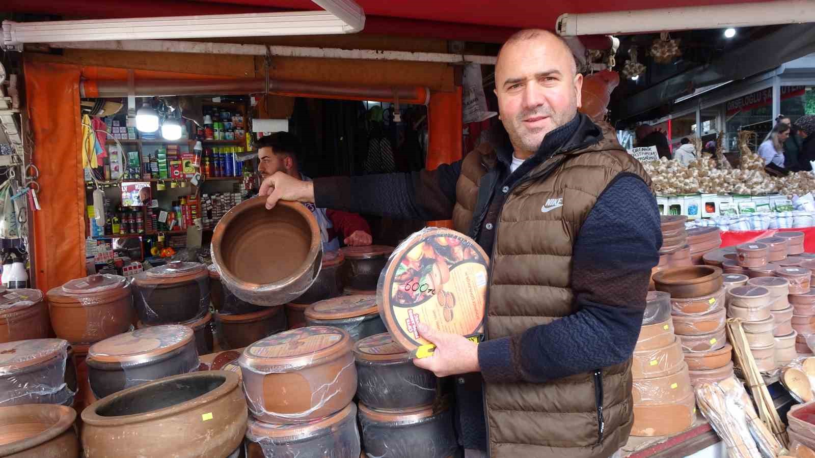trabzonda ramazan oncesi guvec tezg hlari eski gunlerini ariyor 3 kOeasYk6
