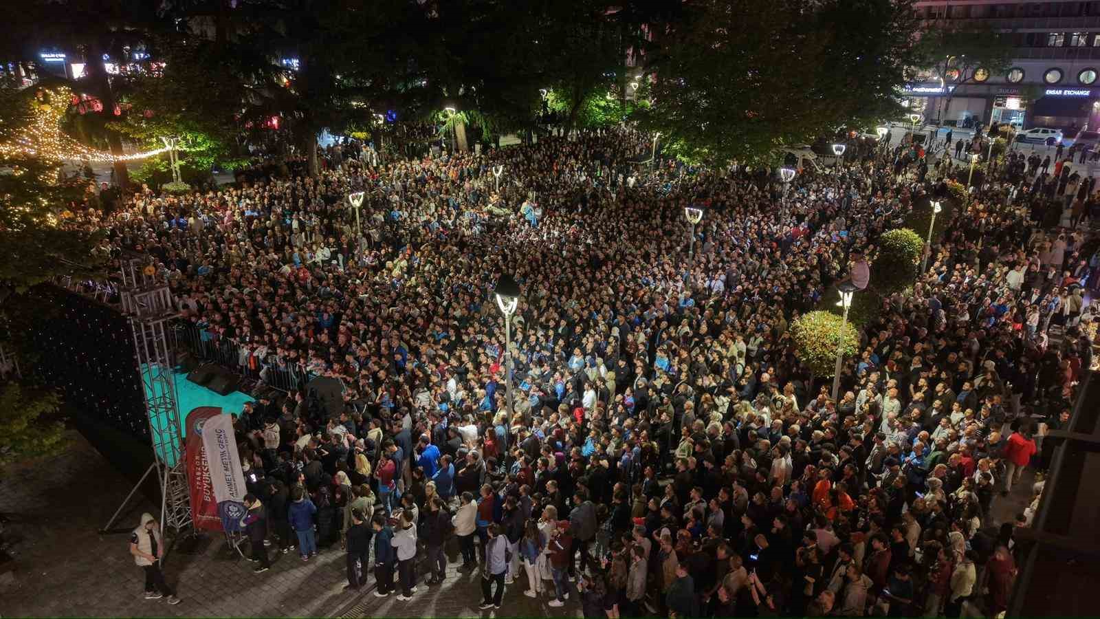 trabzonda turkiye kupasi coskusu 10 YUMPdtKH