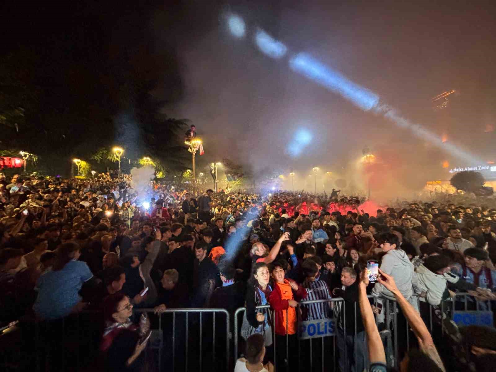 trabzonda turkiye kupasi coskusu 3 df7tC3FC