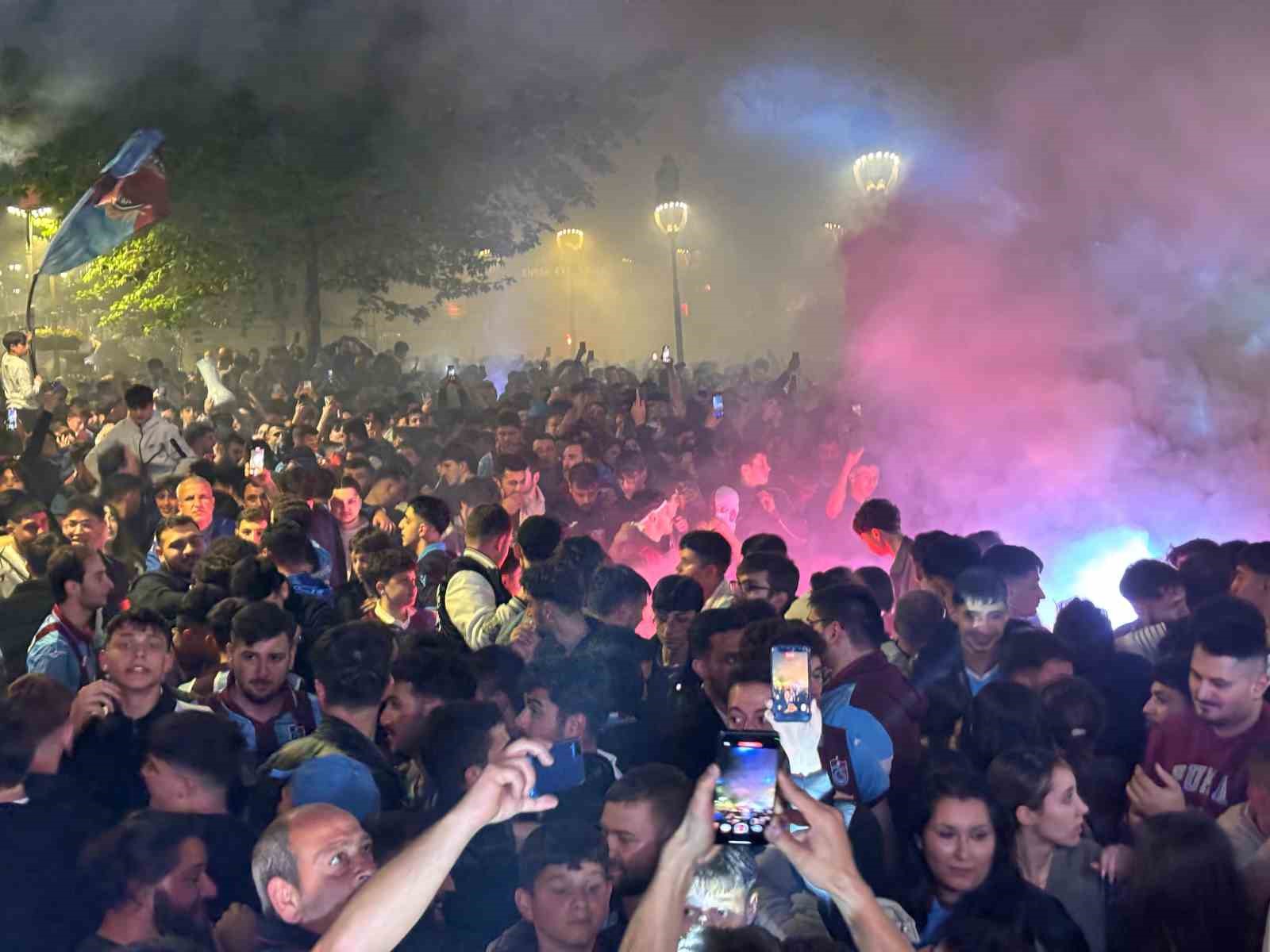 trabzonda turkiye kupasi coskusu 7 dYbdryRF