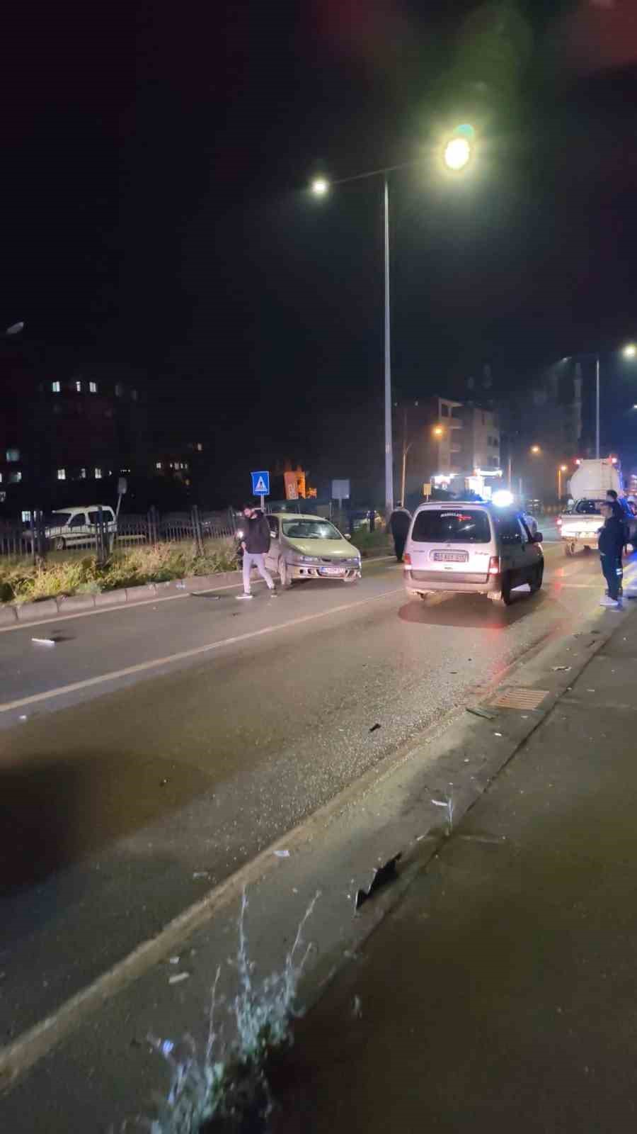trabzonda zincirleme kaza 3 yarali 3 CBGX3dGi